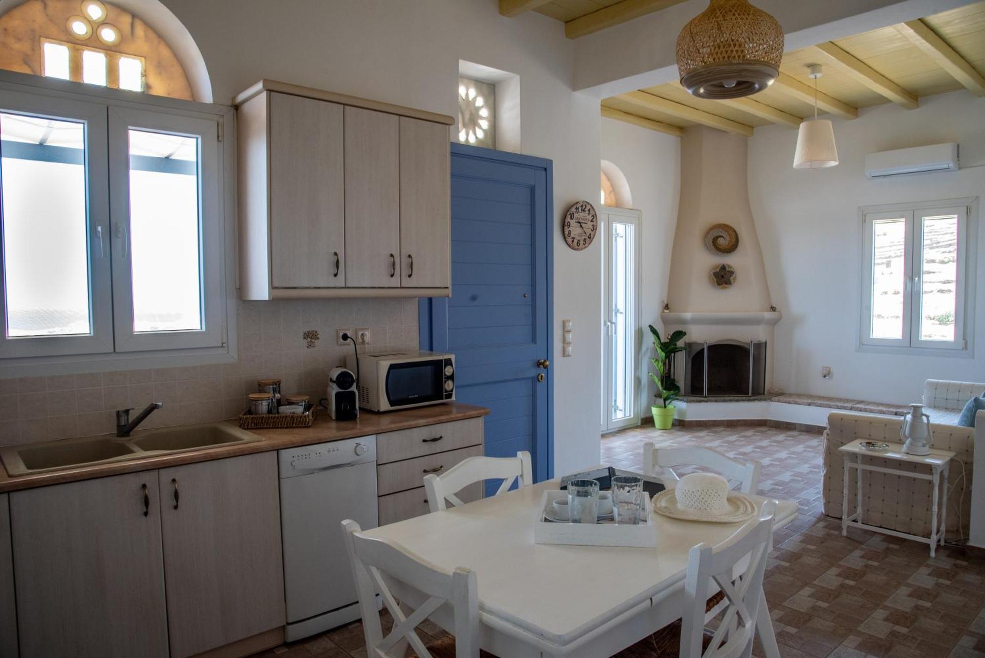 Iliopetra Residence Agios Romanos Экстерьер фото