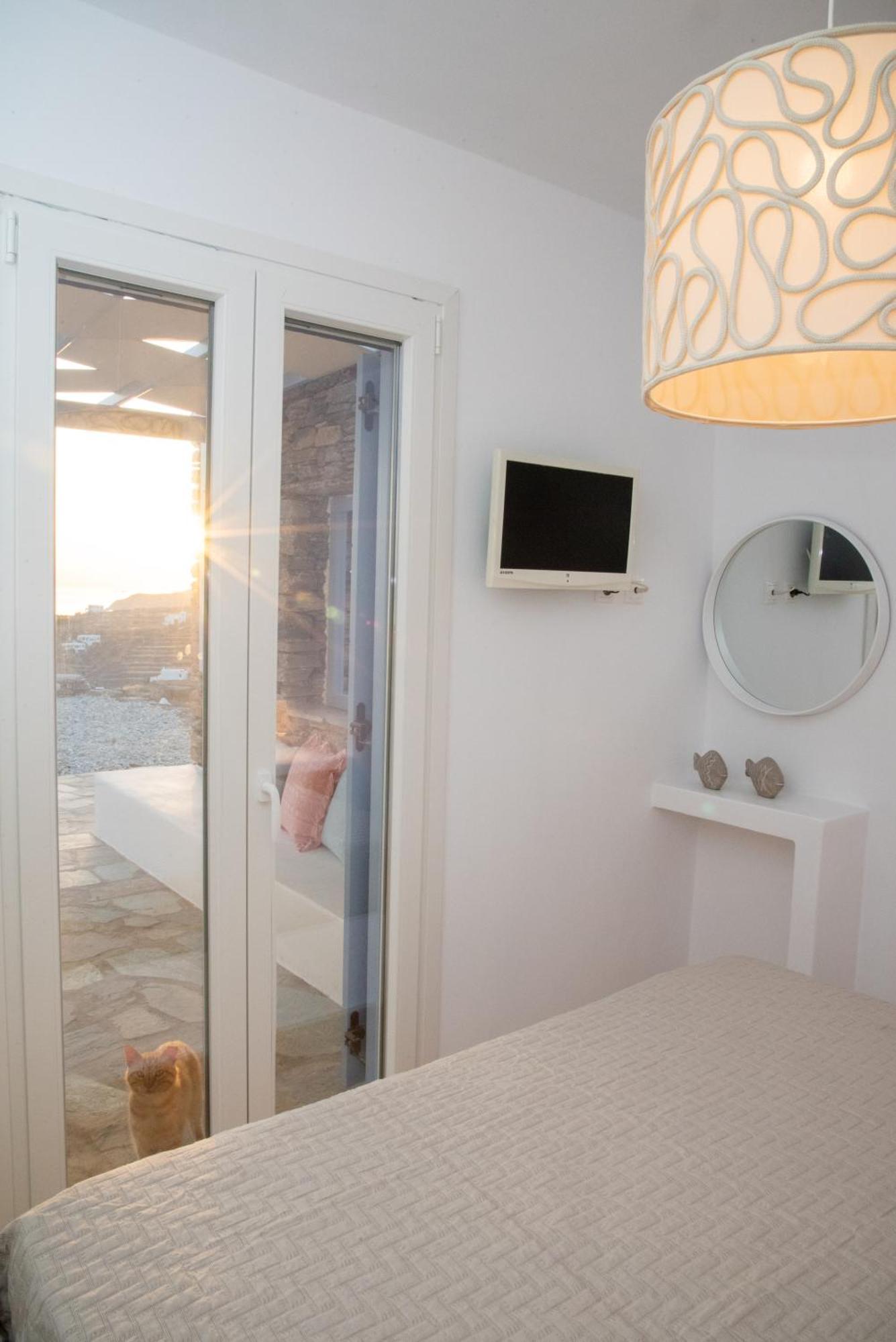 Iliopetra Residence Agios Romanos Экстерьер фото